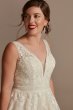 Embroidered V-Neck Tall Tulle Skirt Wedding Dress 4XLCWG888