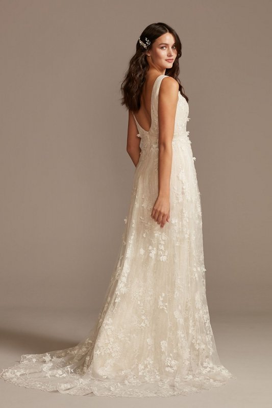 Floral Embroidered Wedding Dress with Veiled Train MS251228