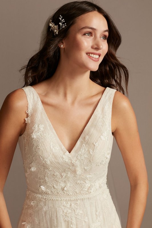 Floral Embroidered Wedding Dress with Veiled Train MS251228