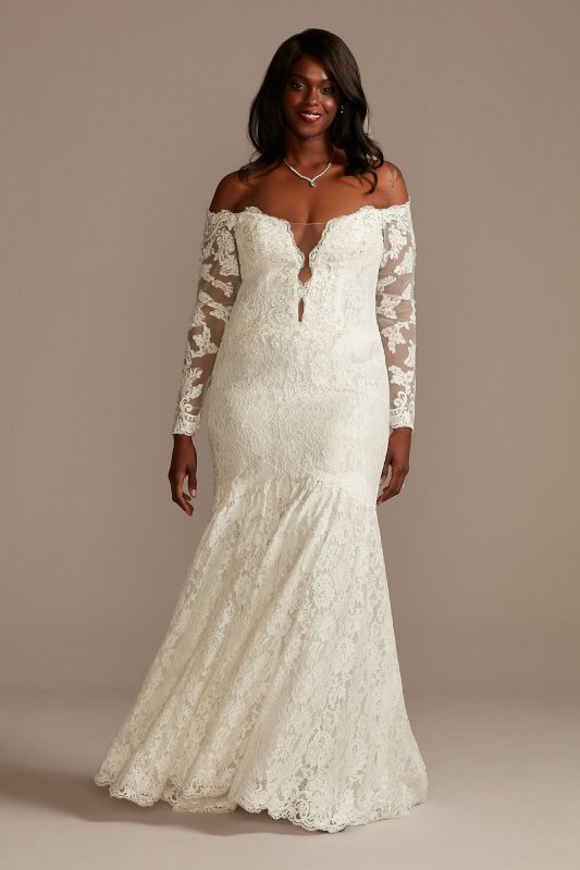 Long Sleeve Plunging Plus Size Lace Wedding Dress 9SLSWG855