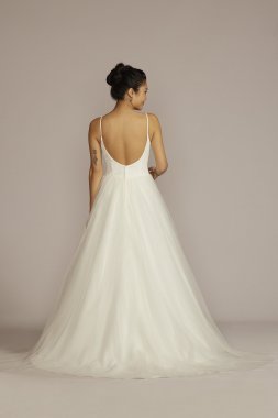 Basque Waist Lace Bodice Tall Wedding Dress 4XLWG4069