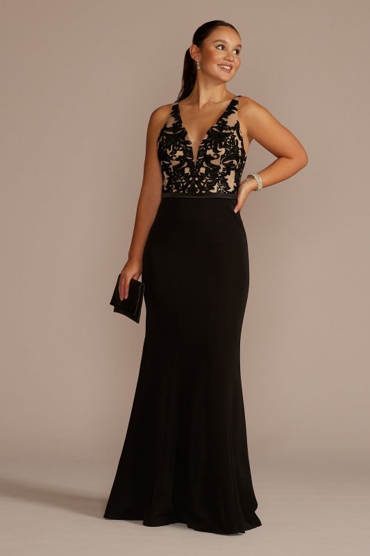 Embellished Crepe Plunge Mermaid Dress D28NY22557