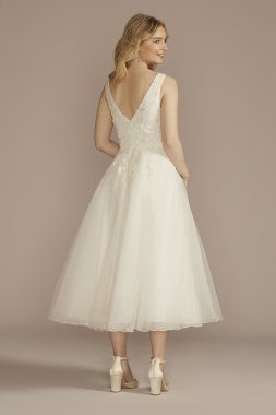 Tea-Length Plunging Neckline Lace Wedding Dress SDWG1134