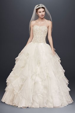 Lace and Ruffled Organza Petite Wedding Dress 7NTCWG568
