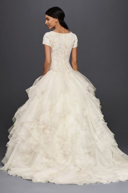 Short Sleeve Petite Wedding Dress 7SLCWG568