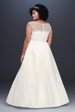 Embroidered Lace and Horsehair Skirt Wedding Dress Collection WG3893