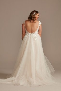Appliqued Cap Sleeve Tulle Plus Size Wedding Dress 9WG4037