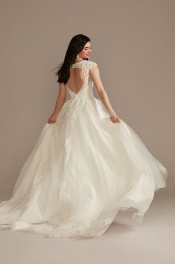 Long Sleeve Plunge Lace Tall Plus Wedding Dress 4XL9WG4035