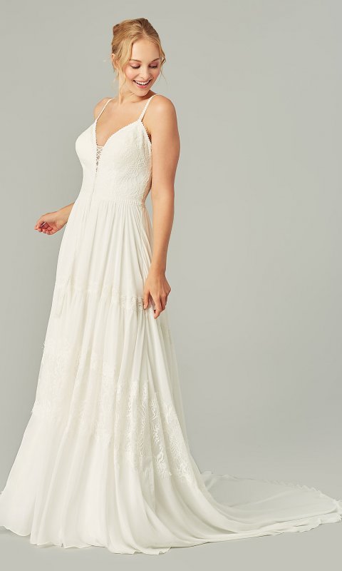 Siene: Long Bohemian Ivory Bridal Gown KL-300172